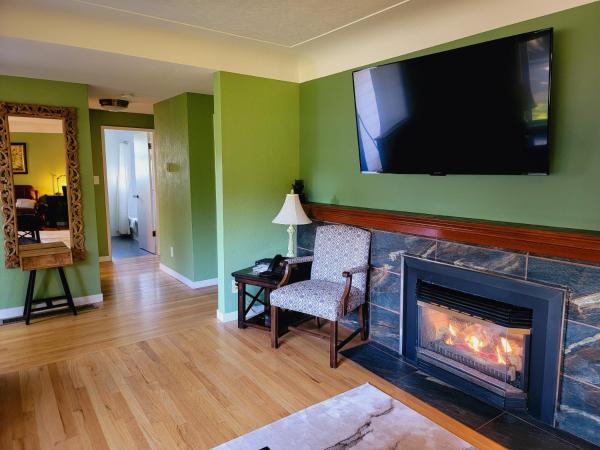 James Bay Inn Hotel, Suites & Cottage : photo 9 de la chambre maison 2 chambres
