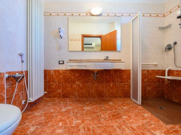 Hotel Harmony : photo 5 de la chambre chambre double ou lits jumeaux standard - vue sur mer