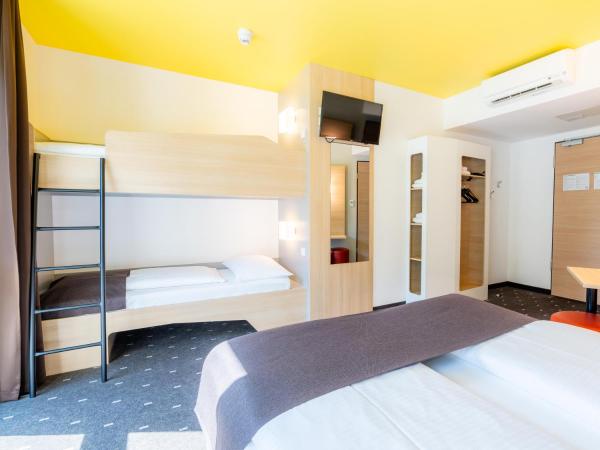 B&B Hotel Stuttgart-Zuffenhausen : photo 1 de la chambre chambre familiale