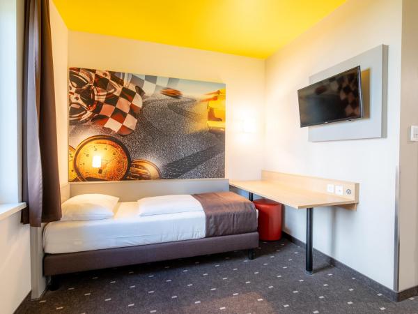 B&B Hotel Stuttgart-Zuffenhausen : photo 3 de la chambre chambre simple
