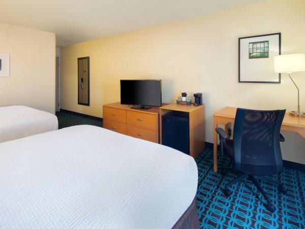Fairfield Inn & Suites Indianapolis Airport : photo 2 de la chambre chambre double avec 2 lits doubles