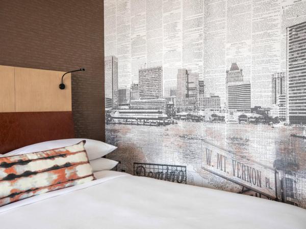 Baltimore Marriott Waterfront : photo 1 de la chambre chambre double ou lit king-size – vue sur ville