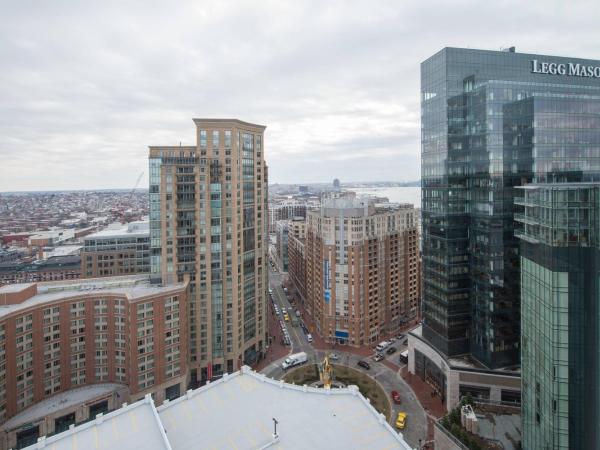 Baltimore Marriott Waterfront : photo 5 de la chambre chambre double ou lit king-size – vue sur ville