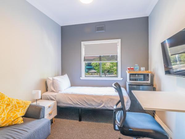 K2 Brisbane : photo 1 de la chambre chambre simple avec salle de bains commune