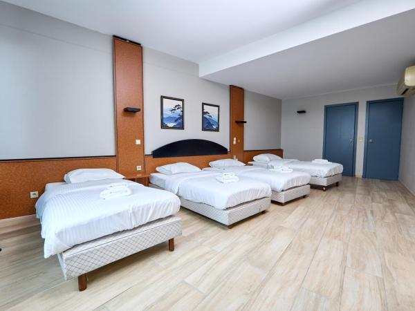 Hotel EUROPACITY : photo 1 de la chambre chambre familiale