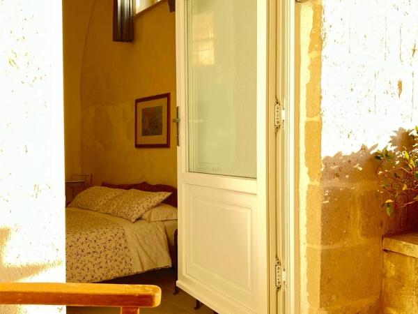 Locus Amoenus : photo 5 de la chambre chambre lit king-size avec baignoire spa