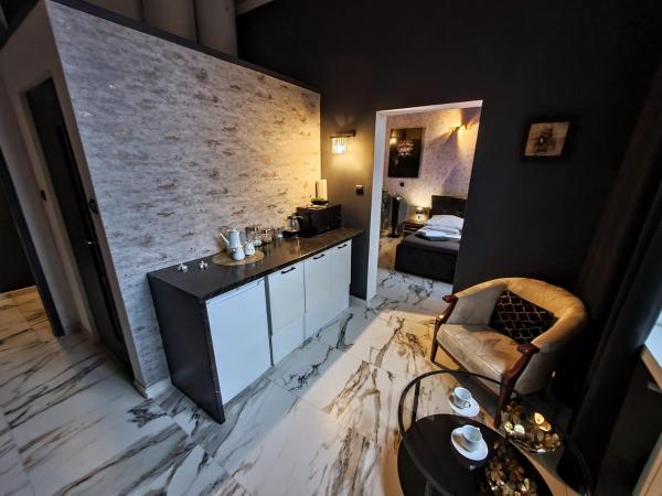 Apartament z jacuzzi Kraków Rynek : photo 9 de la chambre suite deluxe avec baignoire spa