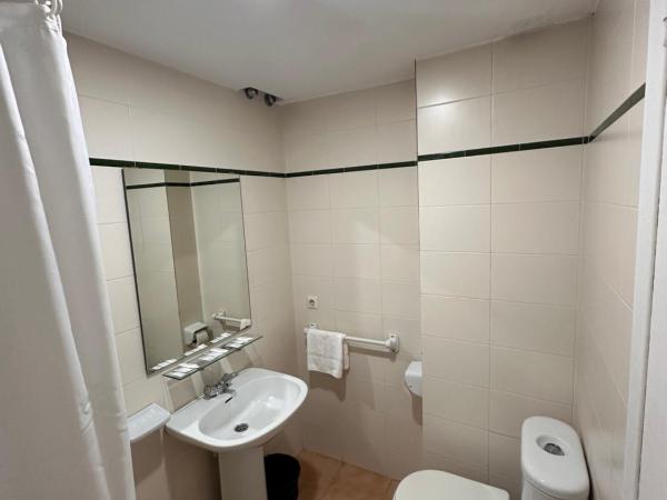 Hostal San Felipe : photo 4 de la chambre chambre triple