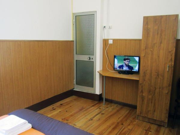 Alojamento Local Duarte's : photo 2 de la chambre chambre double avec salle de bains privative