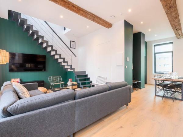 Spacious house 11 bedrooms 8 bathrooms 22 people. : photo 4 de la chambre maison de vacances