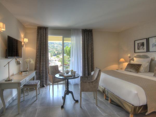 La Bastide de l'Oliveraie : photo 2 de la chambre chambre double privilège avec terrasse - accès gratuit au spa