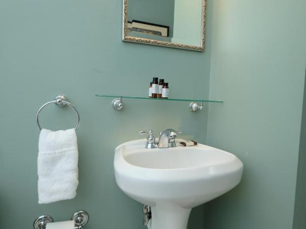 The Inn on Ferry Street : photo 6 de la chambre hébergement standard avec lit queen-size owen house