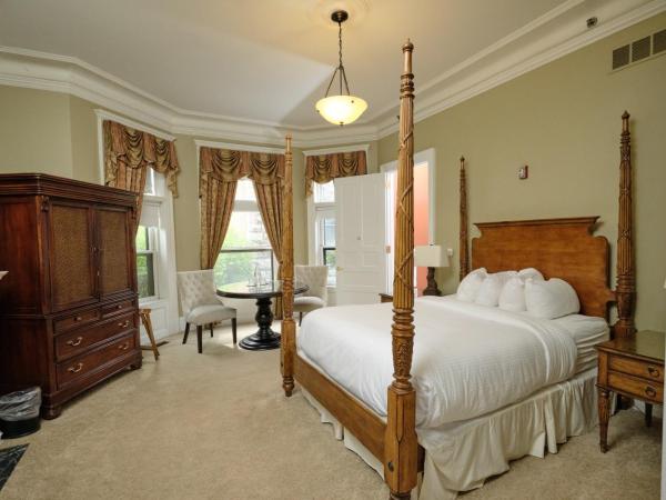The Inn on Ferry Street : photo 1 de la chambre hébergement lit queen-size deluxe roehm house