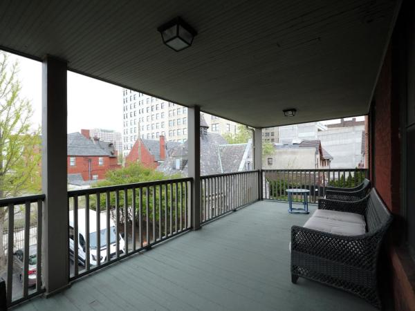 The Inn on Ferry Street : photo 8 de la chambre hébergement lit queen-size exécutif roehm