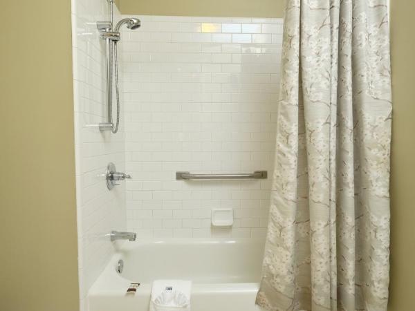 The Inn on Ferry Street : photo 8 de la chambre suite lit queen-size roehm house