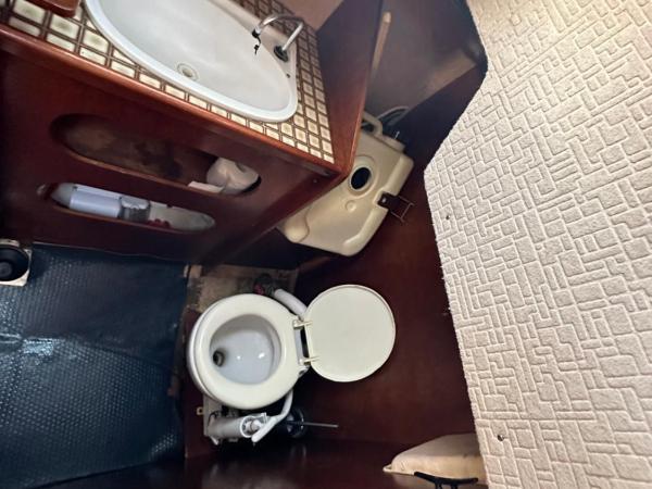 Séjour atypique sur un voilier proche toutes commodités : photo 5 de la chambre mobile home