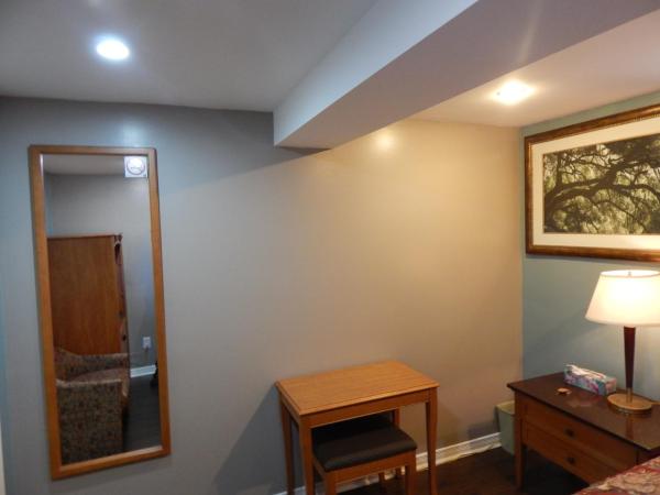 Nox Hostel : photo 5 de la chambre chambre simple standard avec salle de bains commune