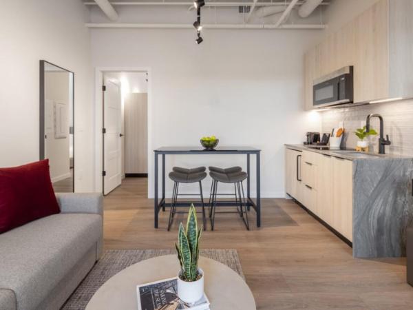 Steveston Waterfront Hotel : photo 7 de la chambre waterfront junior one bedroom suite