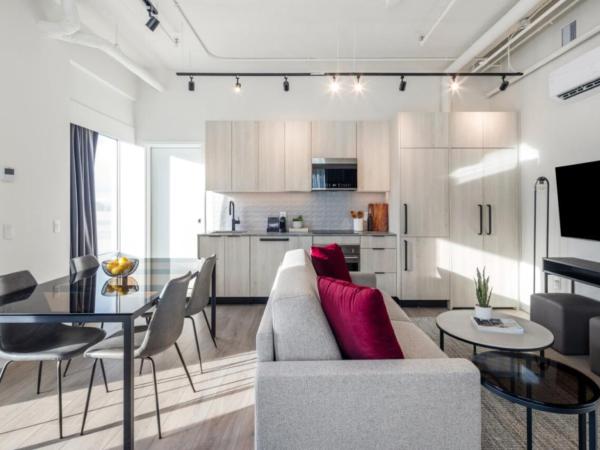 Steveston Waterfront Hotel : photo 3 de la chambre waterfront one bedroom