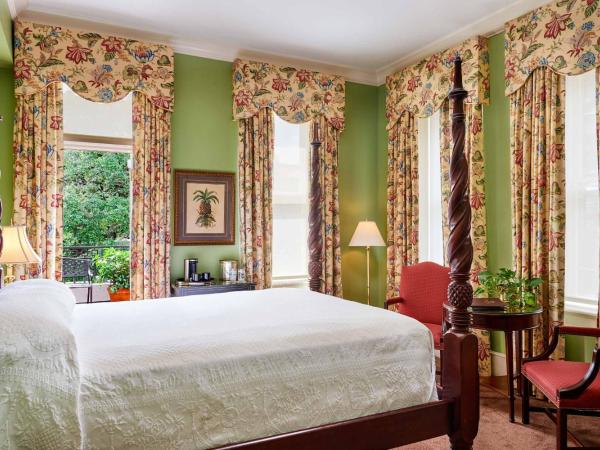 Planters Inn on Reynolds Square : photo 1 de la chambre chambre lit queen-size deluxe