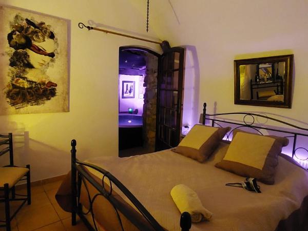 chambre love romantique avec spa privée : photo 8 de la chambre chambre double