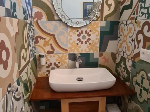 Chambres d'hotes le Domaine de Romanil : photo 1 de la chambre chambre lit queen-size