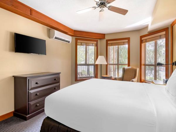 Hilton Grand Vacations Club Whistler : photo 4 de la chambre one-bedroom queen suite with roll-in shower