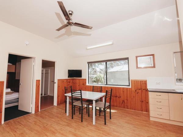 Eaglehawk Park Canberra : photo 5 de la chambre bungalow 2 chambres