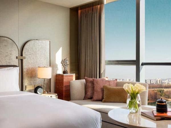 InterContinental Wuxi Taihu New City : photo 4 de la chambre chambre lits jumeaux classique