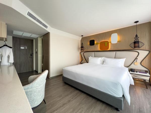 Amethyst Hotel Pattaya : photo 2 de la chambre chambre lit king-size deluxe