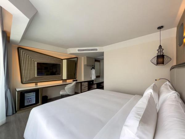 Amethyst Hotel Pattaya : photo 3 de la chambre chambre lit king-size deluxe