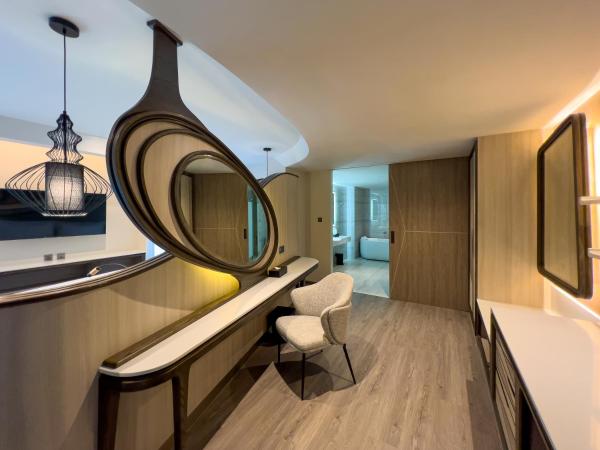 Amethyst Hotel Pattaya : photo 2 de la chambre chambre junior exécutive améthyste