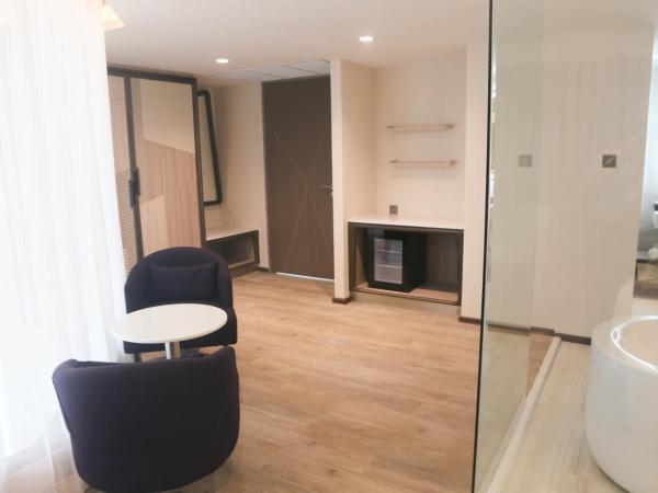 Amethyst Hotel Pattaya : photo 4 de la chambre suite duplex améthyste avec bassin profond