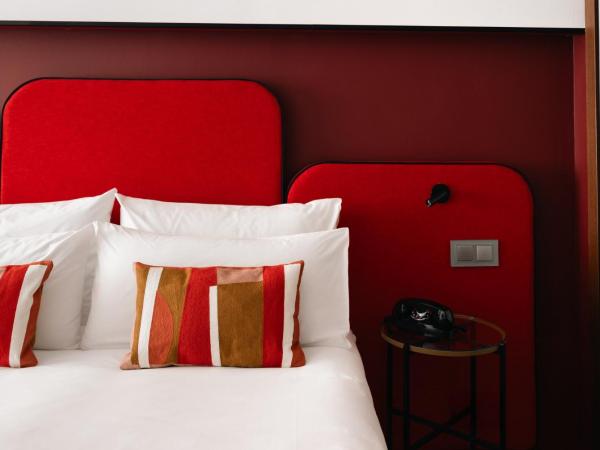 Hotel Indigo Barcelona Plaza Espana, an IHG Hotel : photo 5 de la chambre chambre standard lit queen-size