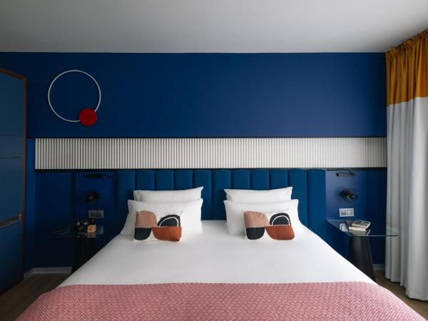 Hotel Indigo Barcelona Plaza Espana, an IHG Hotel : photo 3 de la chambre chambre lit queen-size premium - accessible aux personnes à mobilité réduite