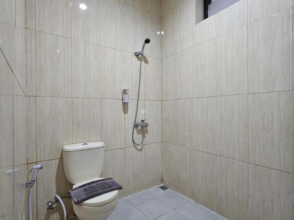 Airlangga Hotel : photo 6 de la chambre chambre familiale