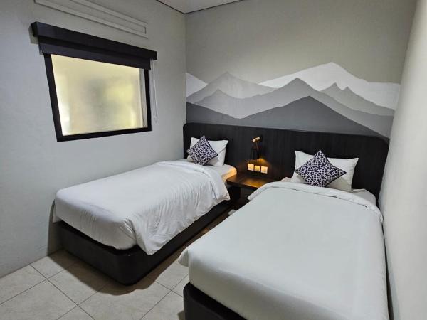 Airlangga Hotel : photo 3 de la chambre chambre familiale