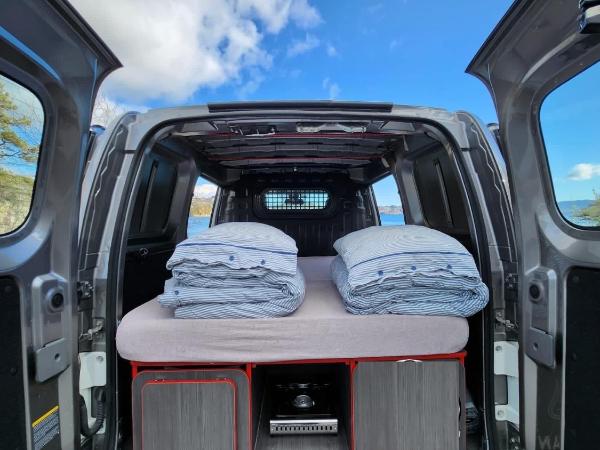 Electric London Black Minicamper : photo 4 de la chambre tente