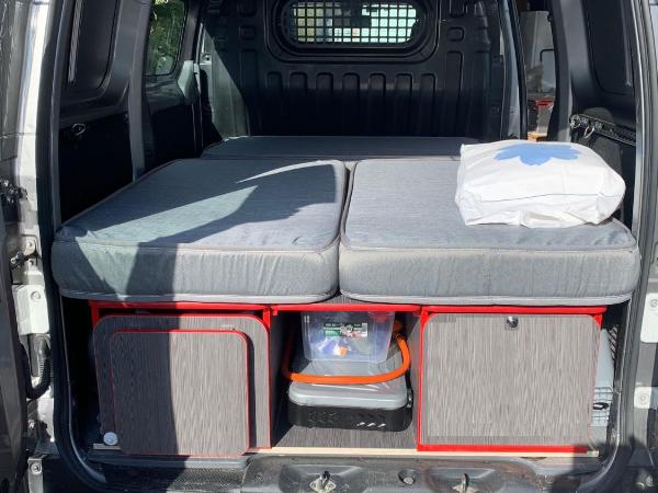 Electric London Black Minicamper : photo 6 de la chambre tente