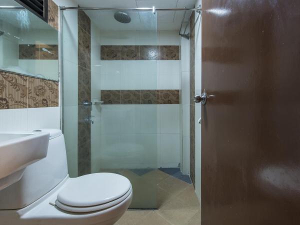 Grand Orchard Hotel Premier : photo 4 de la chambre chambre triple standard