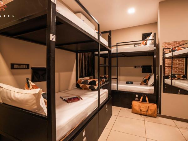 Zostel Mumbai : photo 3 de la chambre lit dans dortoir mixte de 6 lits