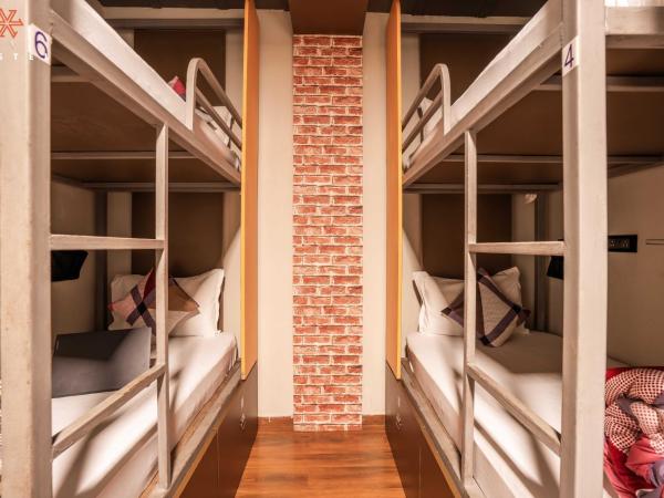 Zostel Mumbai : photo 7 de la chambre lit dans dortoir mixte de 6 lits