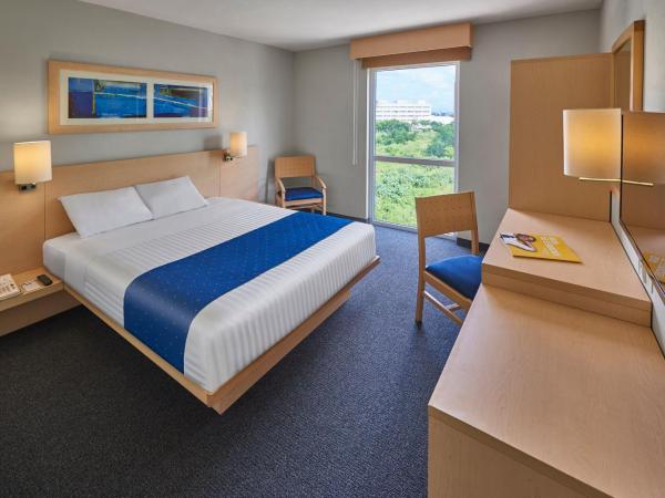 City Express by Marriott Puebla FINSA : photo 4 de la chambre chambre lit queen-size 