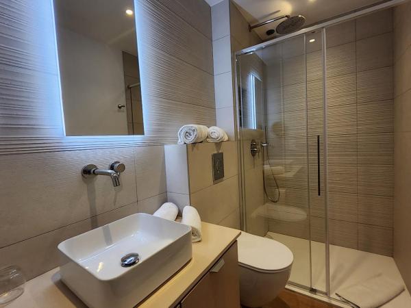 Le Royal Hôtel Restaurant : photo 2 de la chambre studio standard