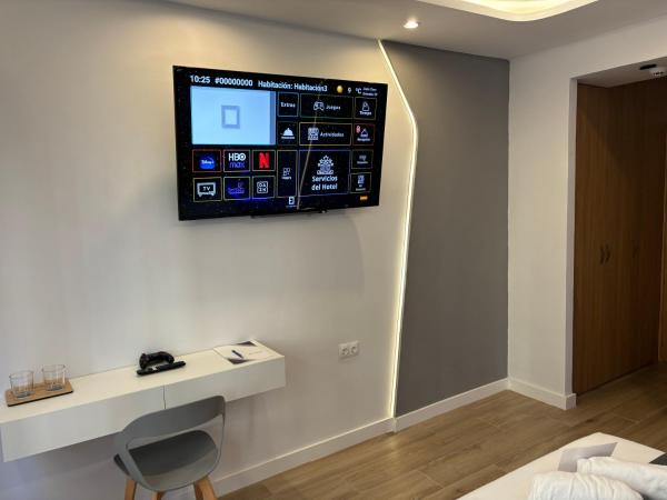 Futurotel Granada Dreams : photo 2 de la chambre chambre triple confort