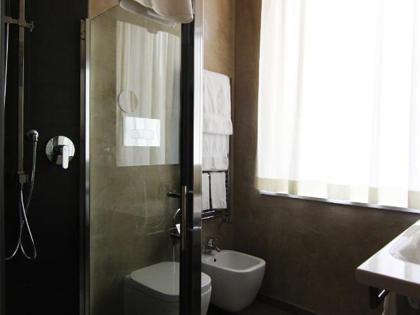 Sole Hotel Verona : photo 3 de la chambre chambre quadruple confort