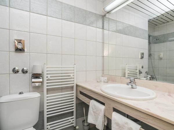 Hotel Aurora Plava Laguna : photo 3 de la chambre chambre simple Économique - côté parc