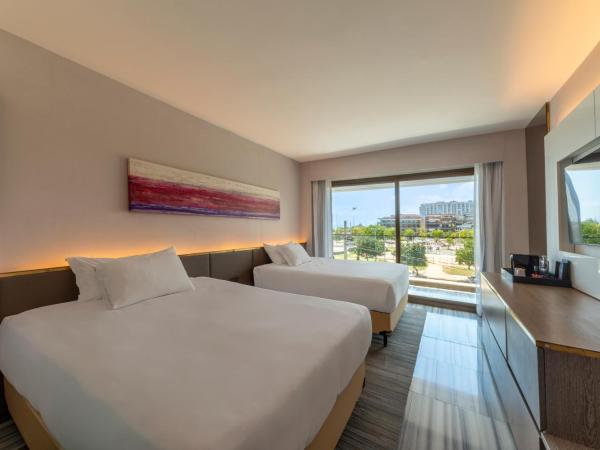 Lifestyle Laghetto Collection : photo 1 de la chambre chambre supérieure avec 2 lits doubles - vue sur montagnes