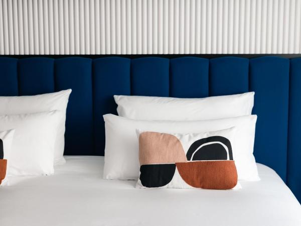Hotel Indigo Barcelona Plaza Espana, an IHG Hotel : photo 3 de la chambre chambre standard lit queen-size