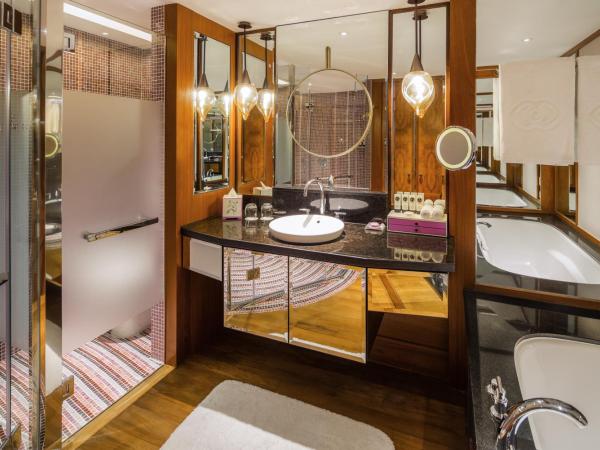 Sofitel Singapore Sentosa Resort & Spa : photo 6 de la chambre chambre de luxe avec 1 lit king-size